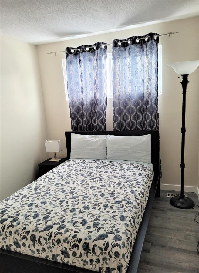 Cozy 4 Bedroom Townhouse - Peaceful Feel Of Home Winnipeg Luaran gambar