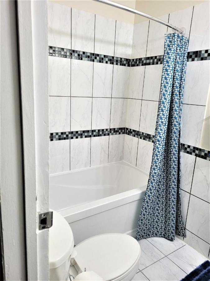 Cozy 4 Bedroom Townhouse - Peaceful Feel Of Home Winnipeg Luaran gambar