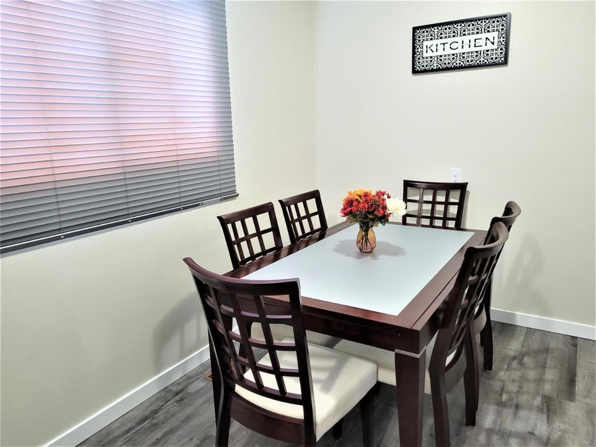 Cozy 4 Bedroom Townhouse - Peaceful Feel Of Home Winnipeg Luaran gambar